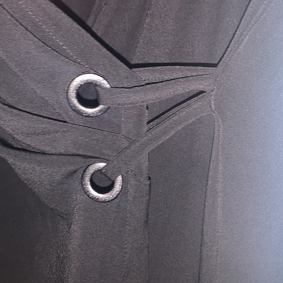 Black Dress - Picture 3 of 4